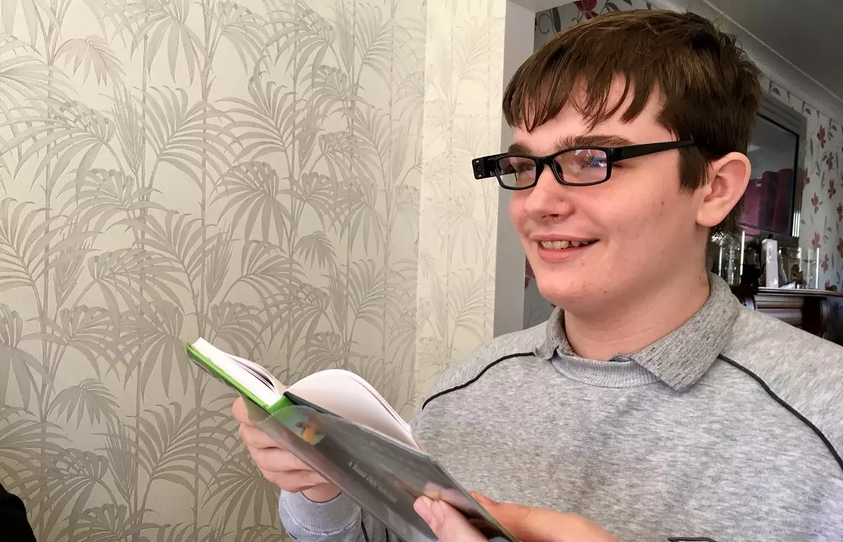 Blind Scottish teenager regains independence with OrCam MyEye 2 - OrCam